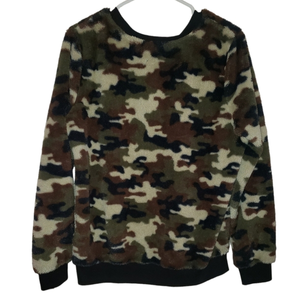 No Boundaries Juniors' Plus Size Faux Fur Pullover Sweater - Picture 6 of 7